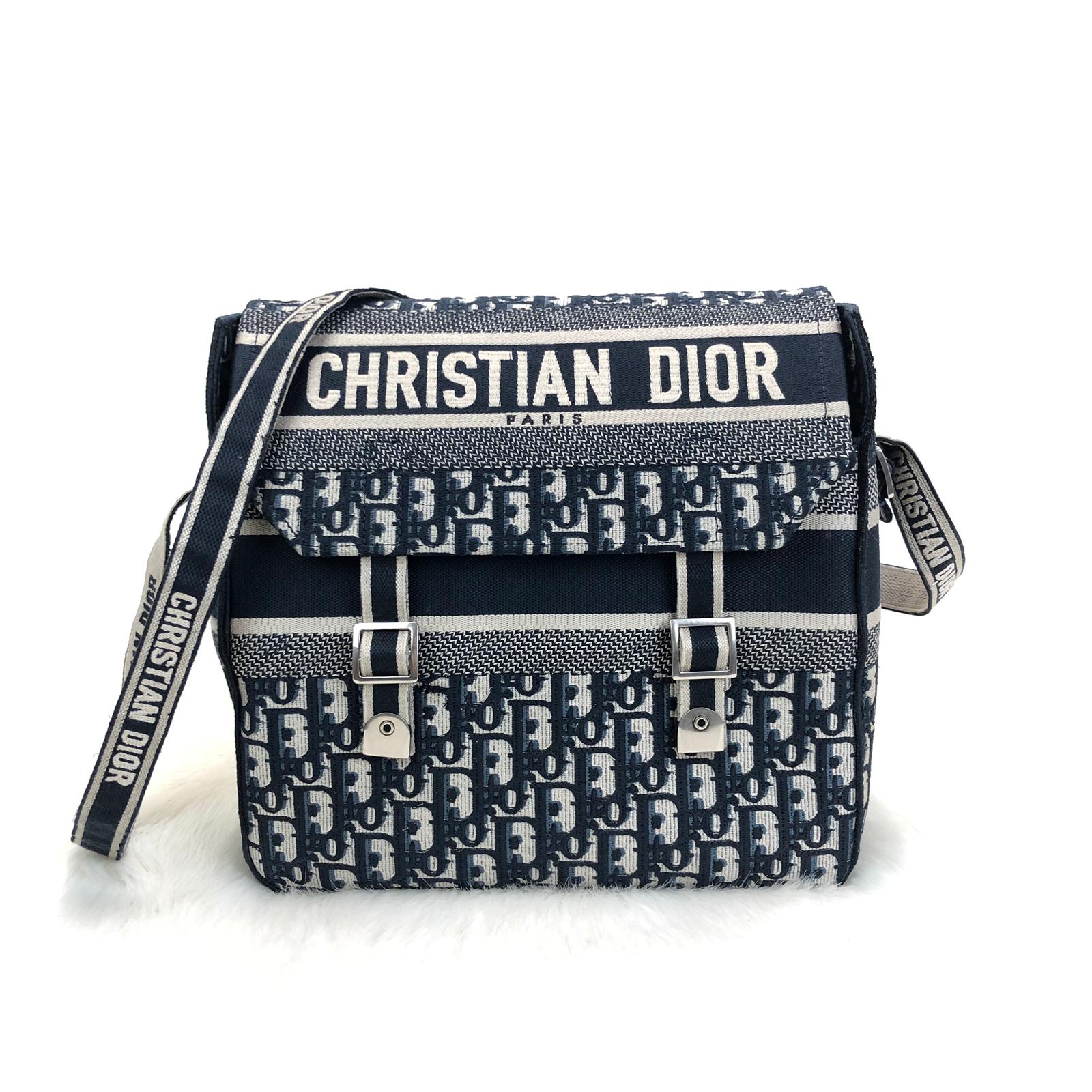 dior oblique diorcamp messenger bag price