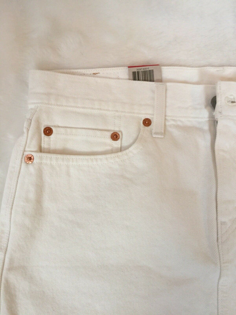 Levi’s White Denim Mini-Skirt. Size: 27