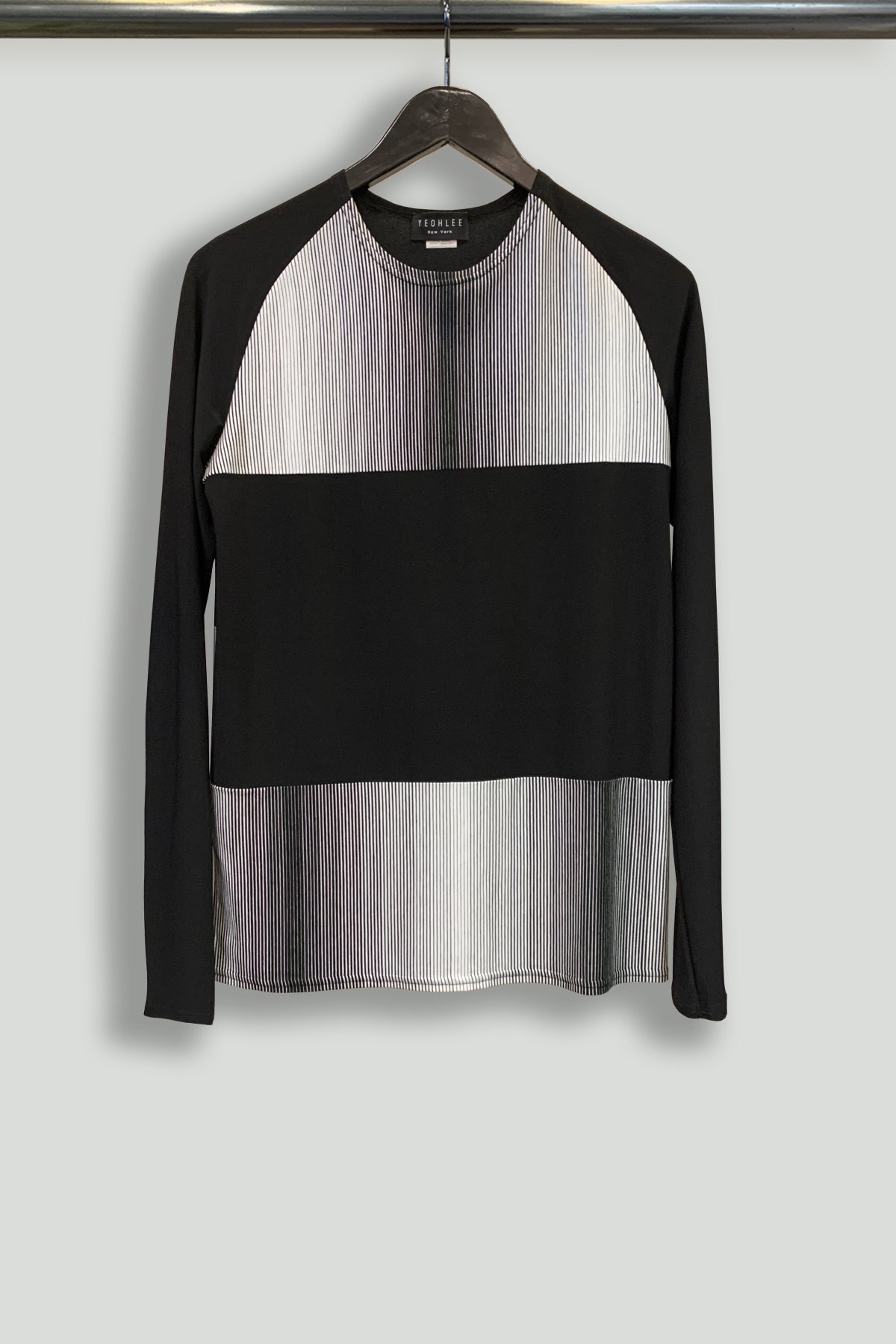 Black and White Knit Jersey Color-Blocked Combo Long Raglan Sleeve