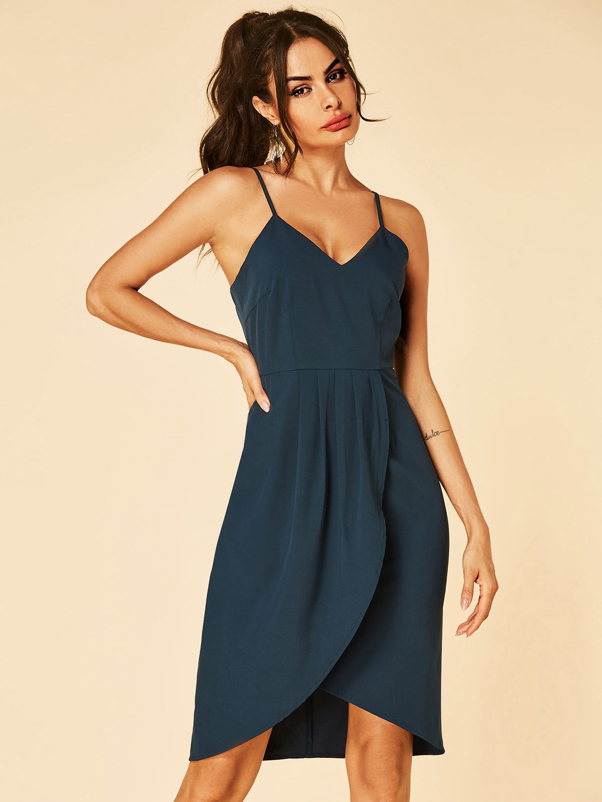 V-Neck Dresses