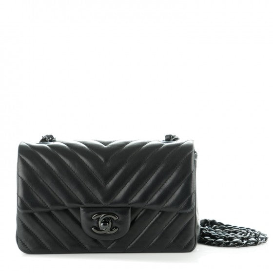 chanel so black mini chevron