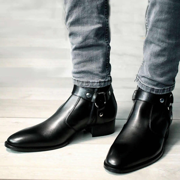 Are Men's boots sexy? A Woman’s Perspective & Thomas Bird & tblon.com