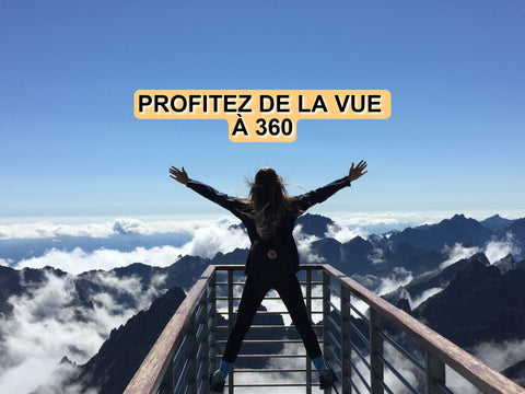 vue 360 au sommet de la montagne et chaussures de course de sentiers