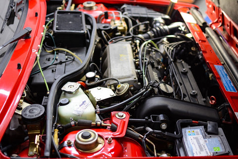 Lancia Delta HF integrale 8V engine bay rosso monza