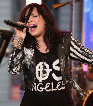 Demi Lovato performing on Good Morning America in a Charles Albert Sterling Silver Spike Cuff