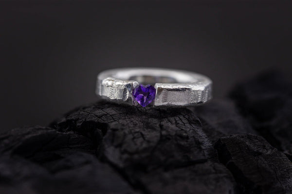 Silver Ring With Heart-Shaped Amethyst - ArtLofter