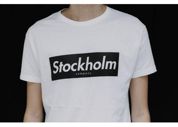 STOCKHOLM CO. Block Label - T-shirt 2 colors available - Ecart