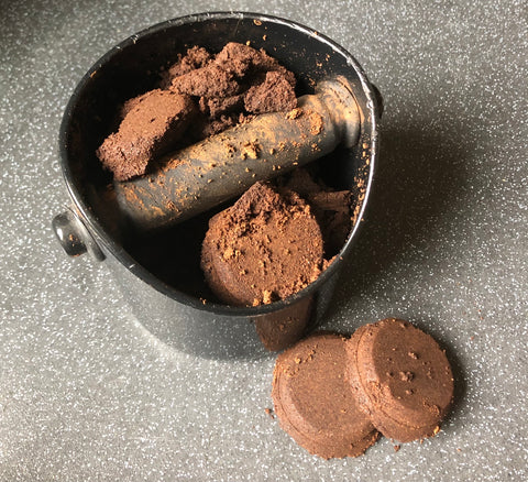 Spent coffee grounds can be used for a range of different things, including as an exfoliator.