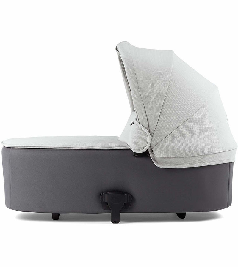 mamas and papas armadillo carrycot