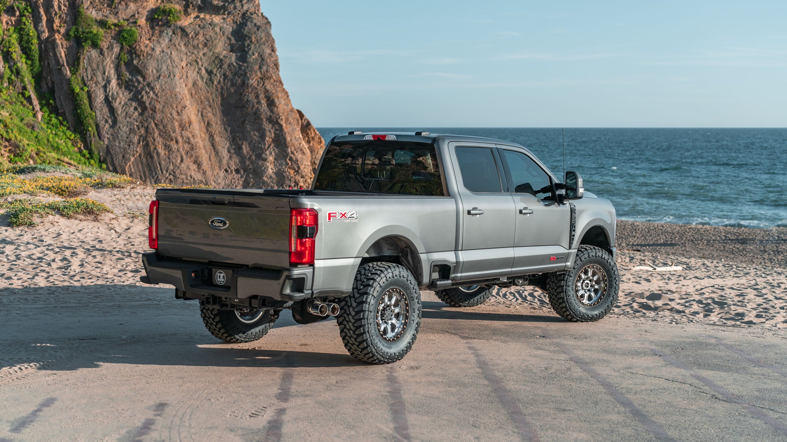 2023 Ford Super Duty Leveled on 37s