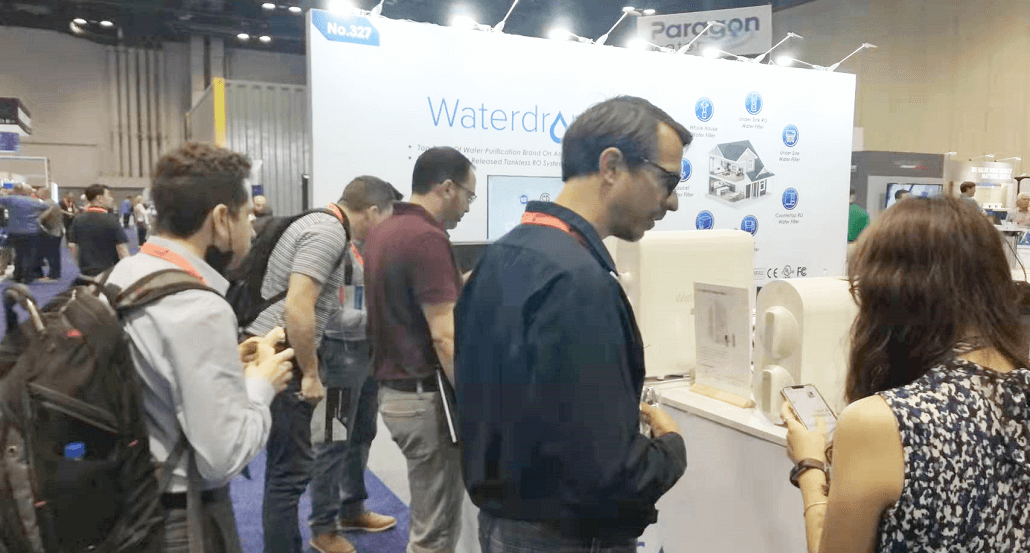 Attendees Visit Waterdrop Booth at WQA Convention and Exposition