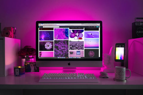 Mac Desktop Gamer LED - Top Professions that can Benefit From a Standing Desk - EFFYDESK Ergonomics Blog