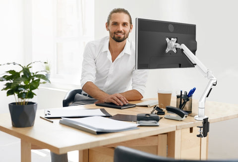 Desktop Monitor Arm - bras de moniteur - Comment utiliser correctement un bureau debout: bonnes pratiques - EFFYDESK Ergonomics Blog