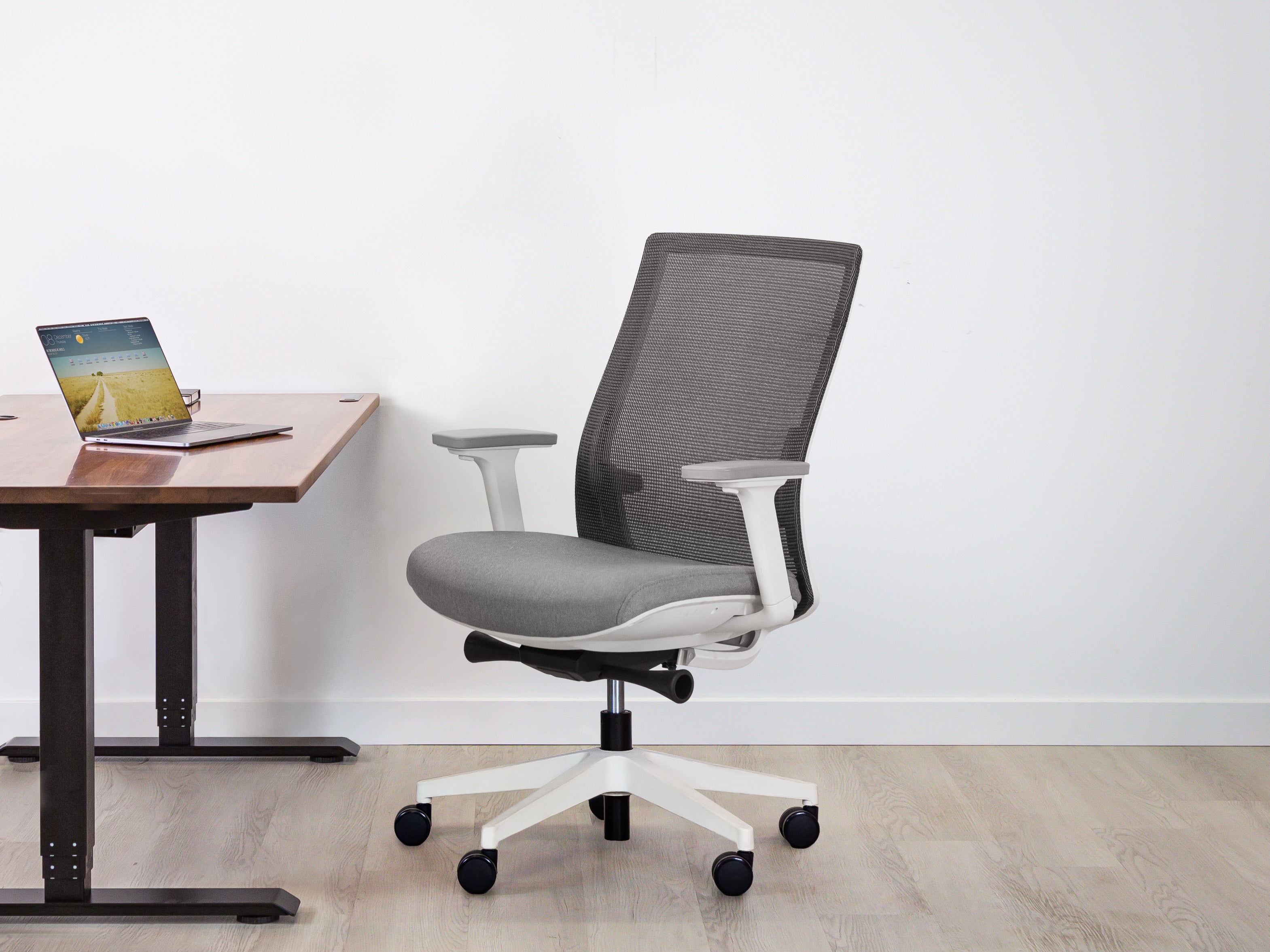 GrinChair | Modern & Stylish Ergonomic Task Chair