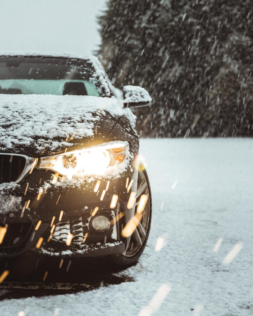 Klare Sicht im Winter: Tipps gegen beschlagene Autoscheiben