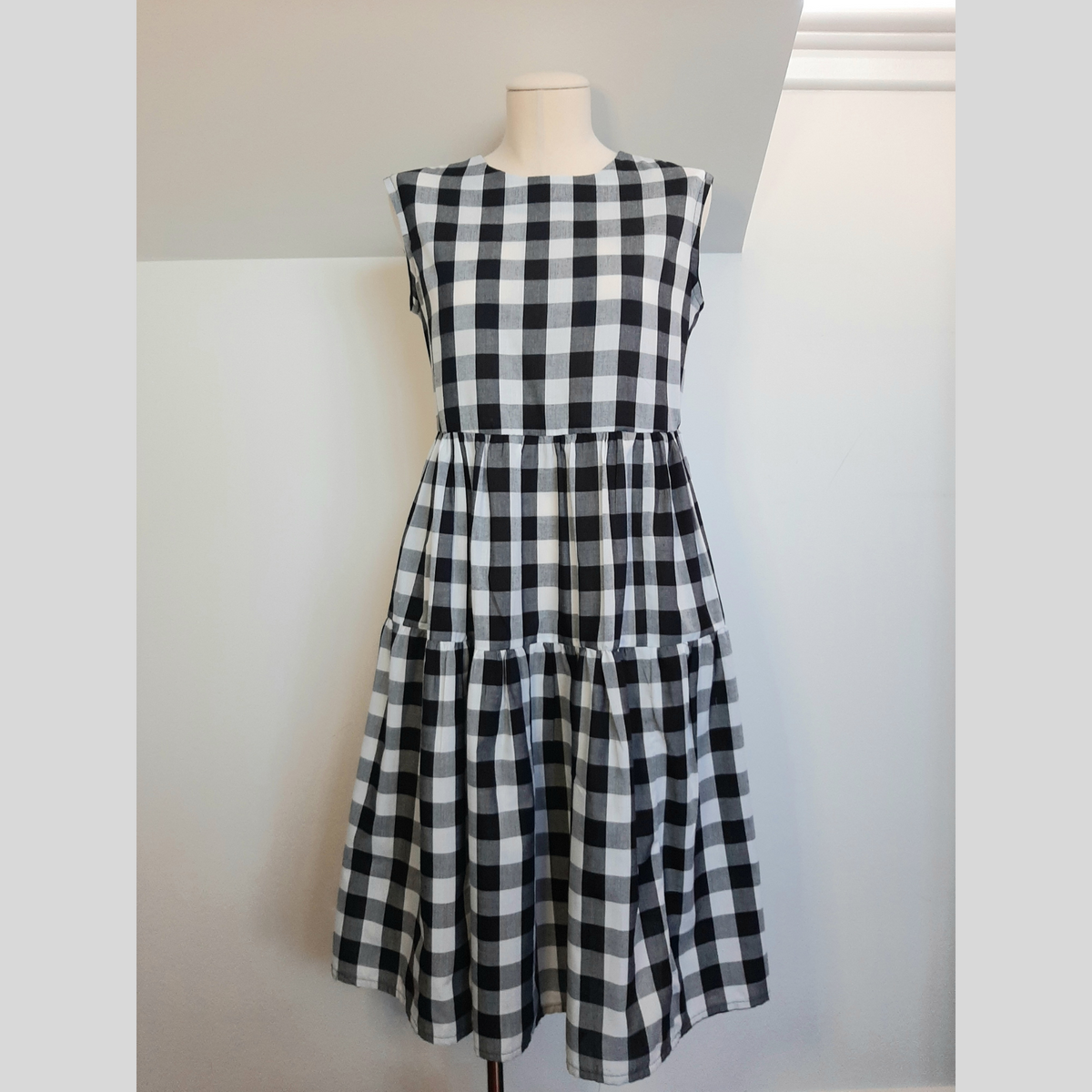 FrocKit 64C - McCalls 7948 (M7948) Dress View C - Poly Cotton Gingham ...