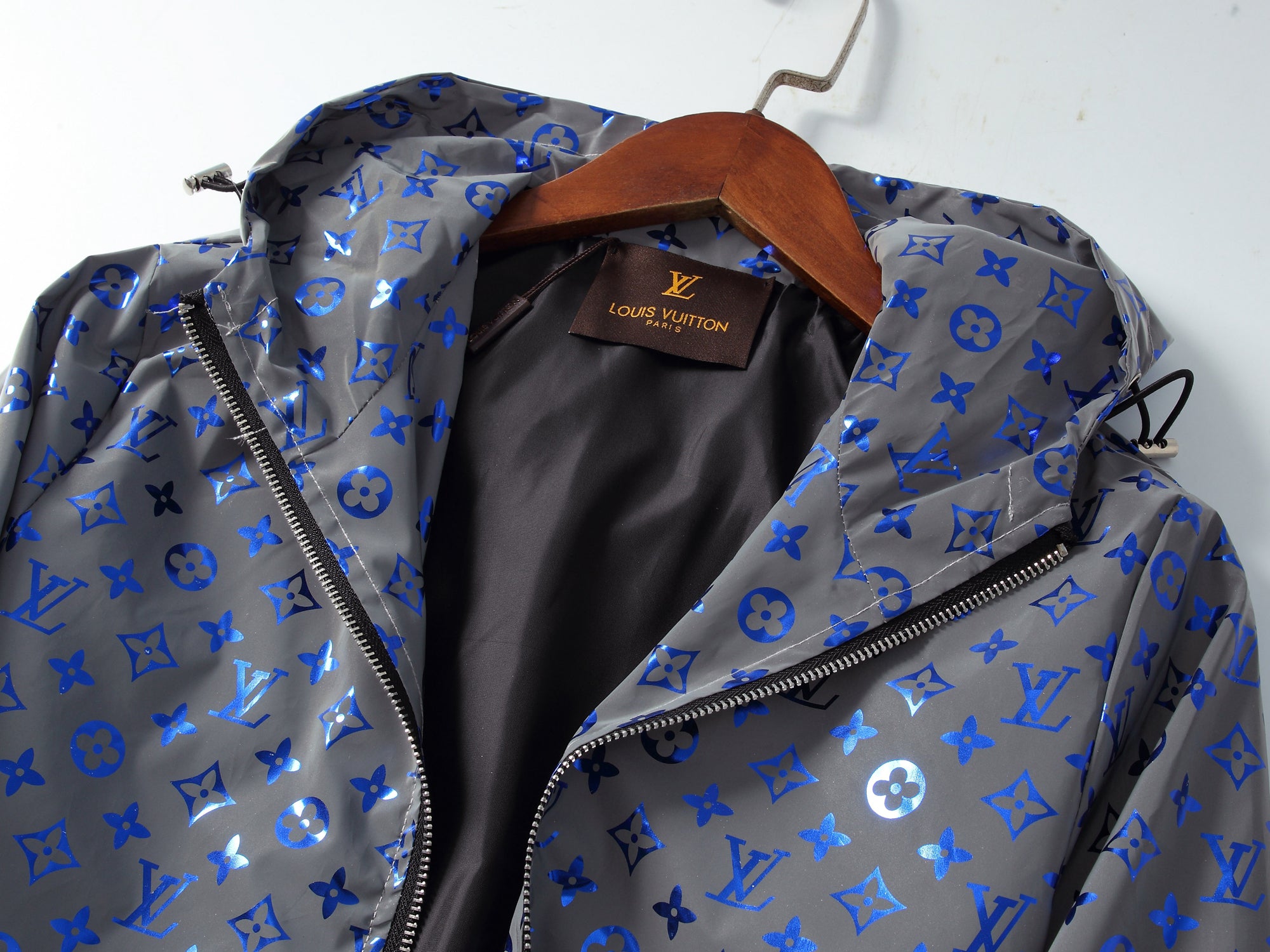 LV Louis Vuitton Classic Fashion Open Placket Hooded Jacket Coat