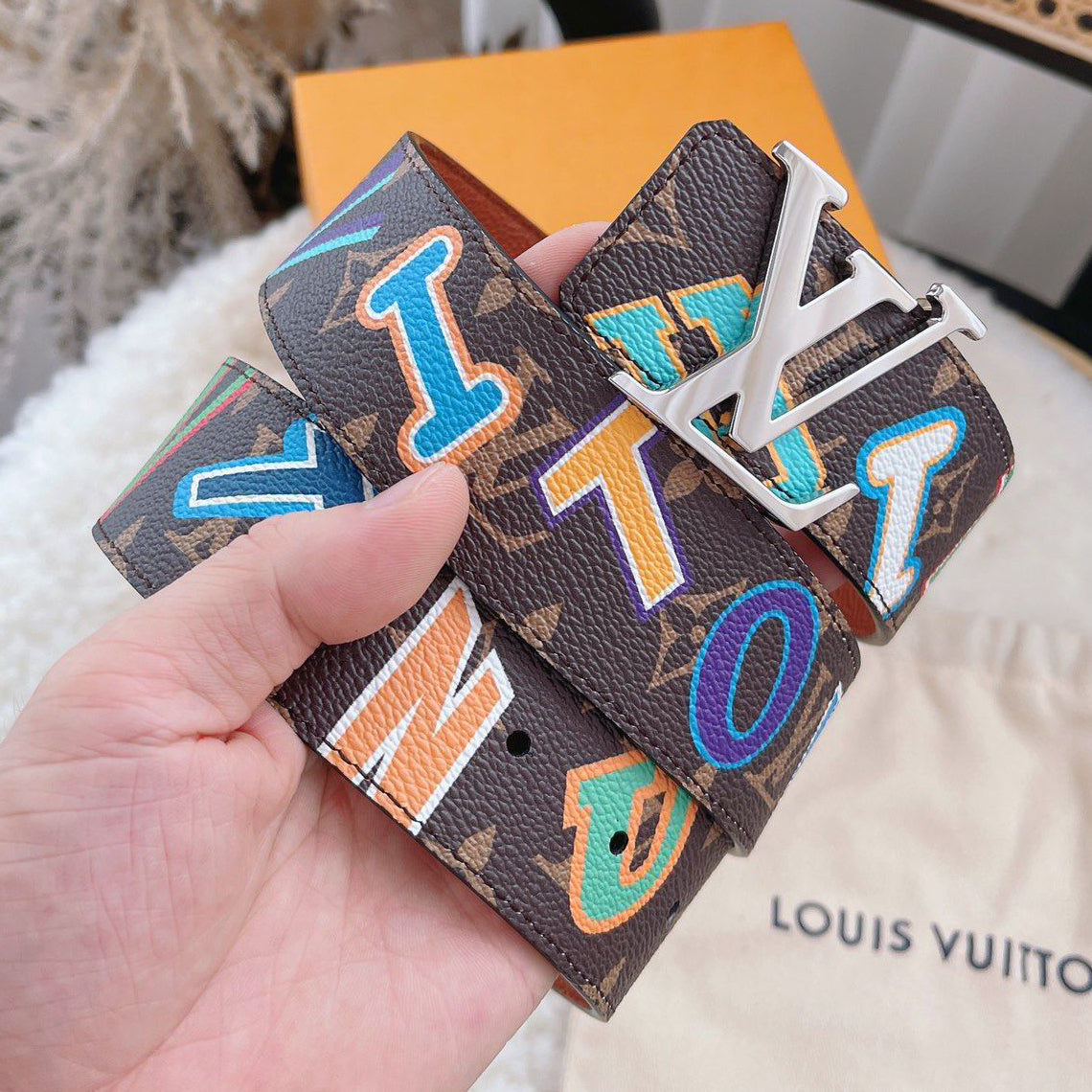 LV Louis Vuitton Classic Leather Smooth Buckle Belt