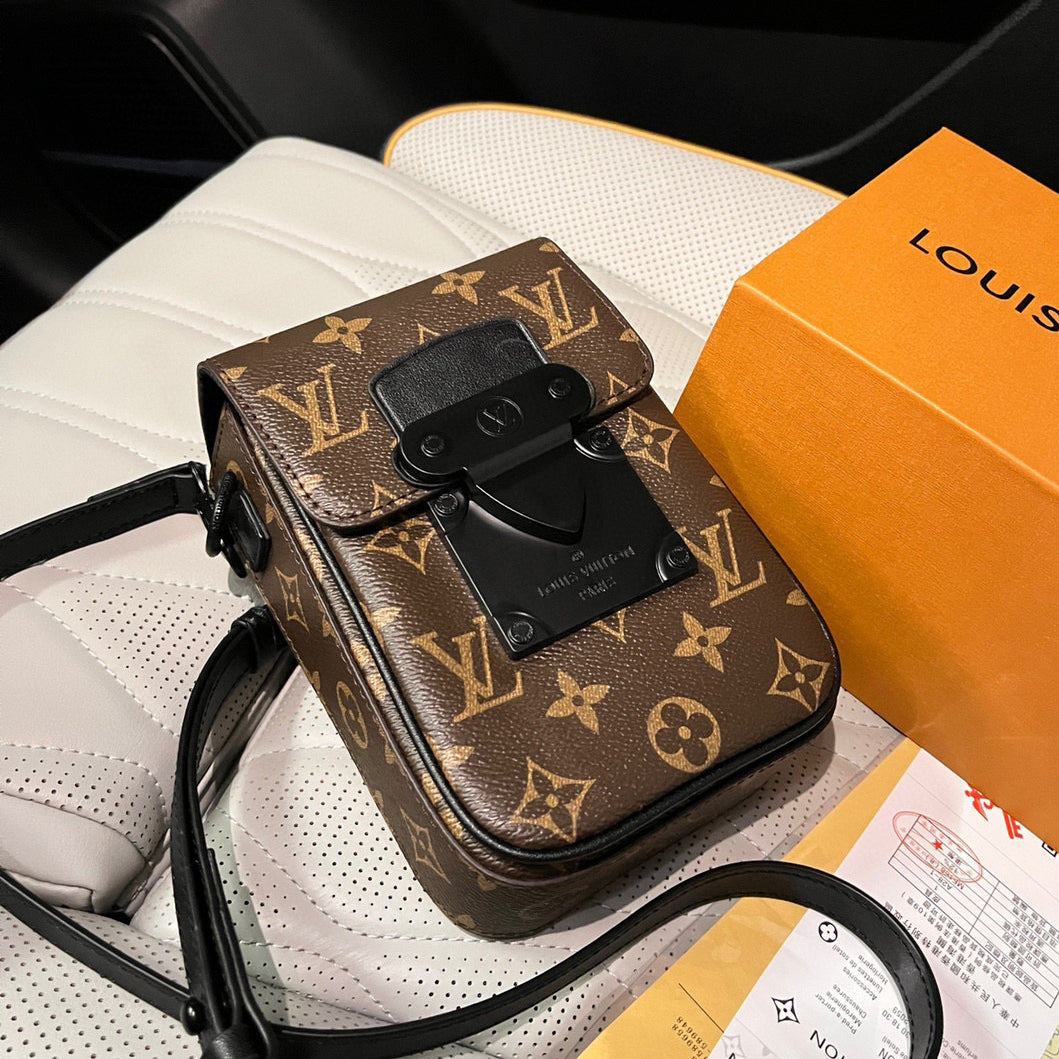 LV Louis Vuitton Fashion Leather Crossbody Satchel Shoulder Bag