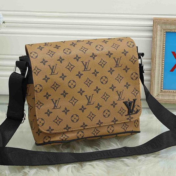 Louis Vuitton LV Monogram Canvas Women's Shoulder Bag Messen