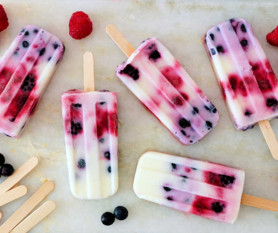 Frozen Yogurt Popsicles. Berry Popsicles. Summer Dessert Recipe.