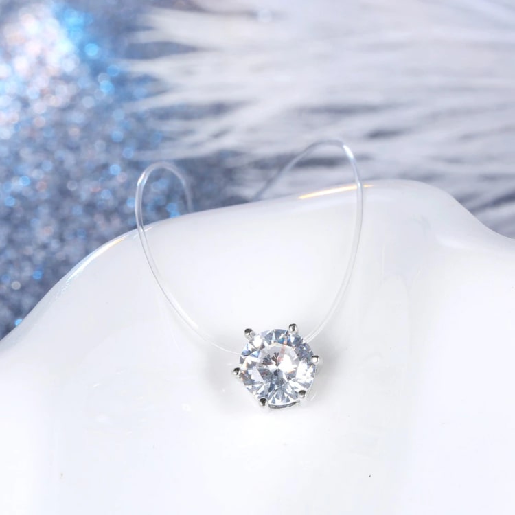 Collier Fil de Pêche Diamant Solitaire