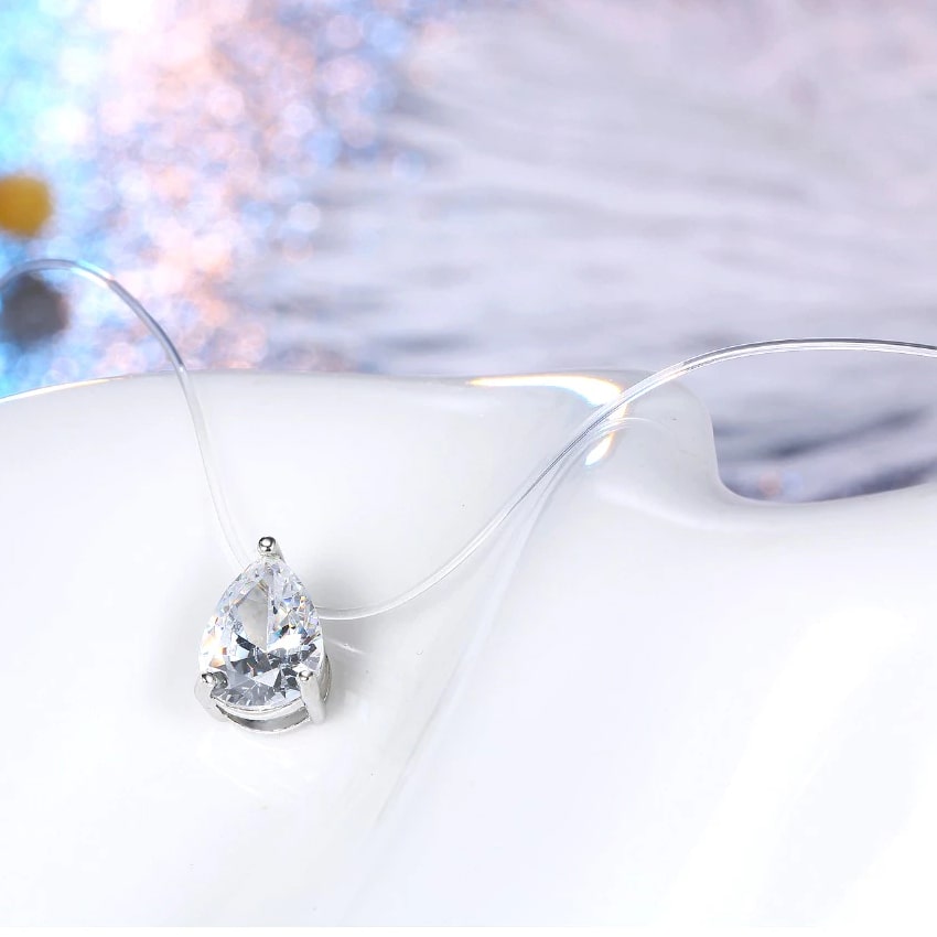 Collier Fil de Pêche Goutte Brillante