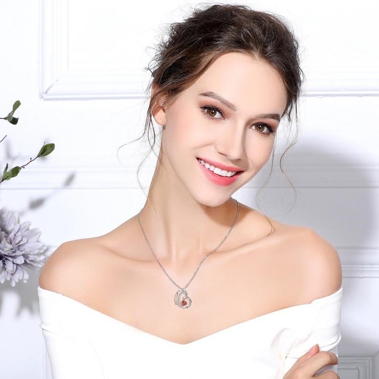 Sublime Collier Rose Éternelle Cœur Fleuri