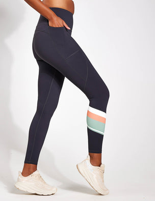 Signature Gym Leggings With Pockets - Jet Black – LC Activewear