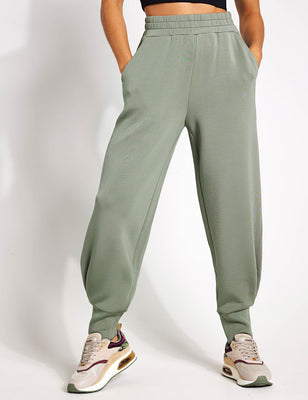 FREE PEOPLE MOVEMENT ALL STAR SOLID PANTS - EMERALD AURA 6515 – Work It Out