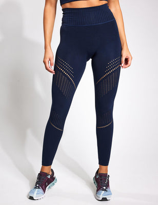 Oysho navy legging L, Women's Fashion, Activewear on Carousell