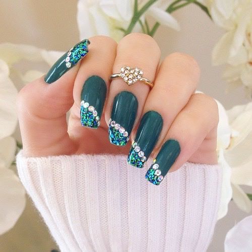7 Art Deco Nail Ideas That Give Roaring '20s Energy - Optima At Home