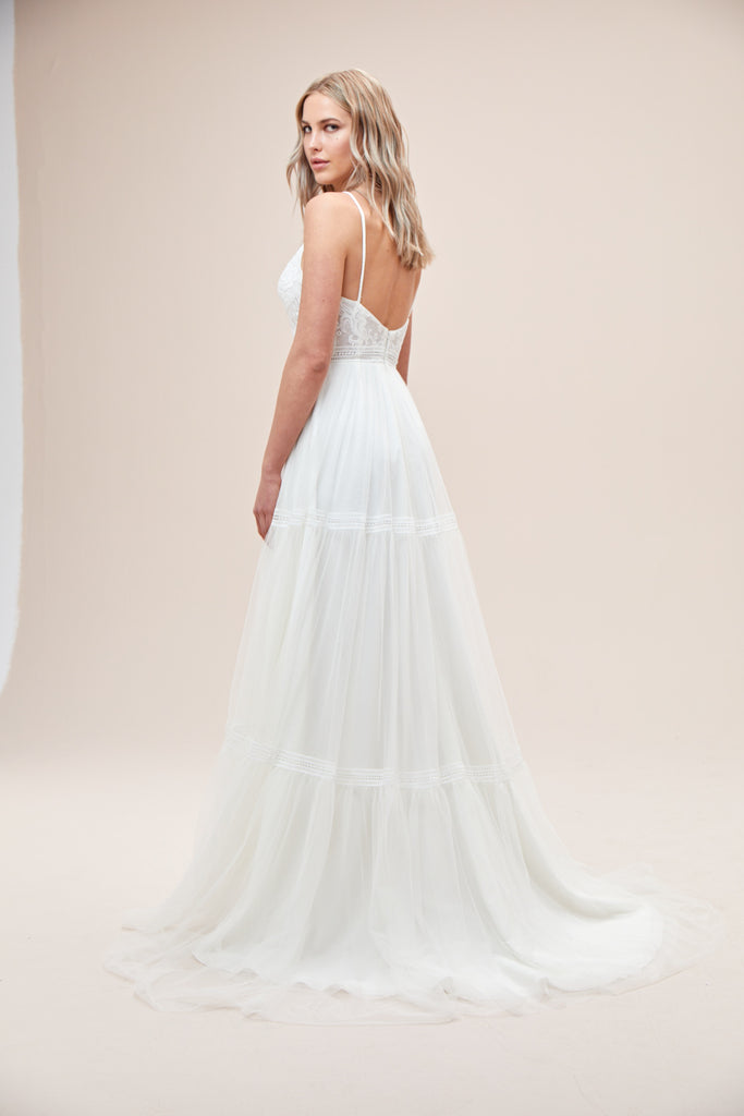 tiered chiffon wedding dress