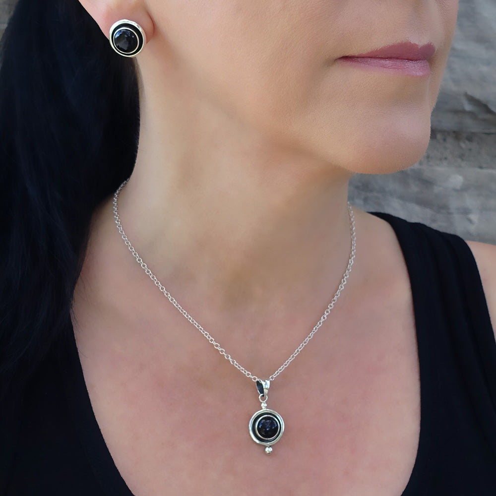 silver onyx pendant