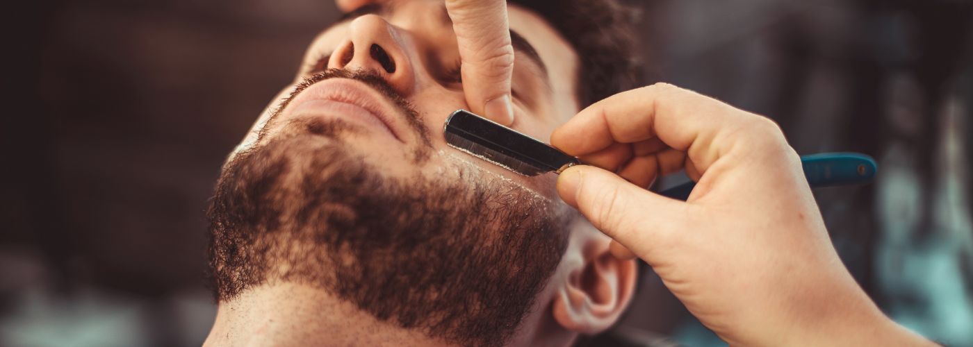  How to Shave with a Barber Razor
