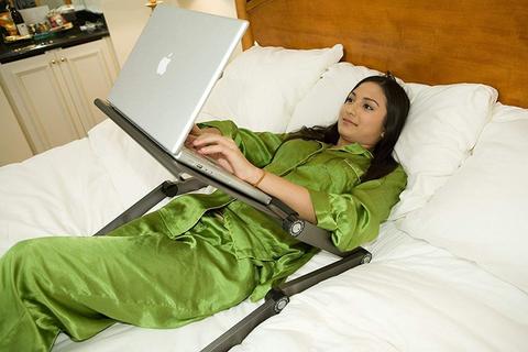 Bureau d'ordinateur portable à élévateur pliable pour lit, support