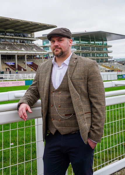 Smart casual men's outfit for Raceday