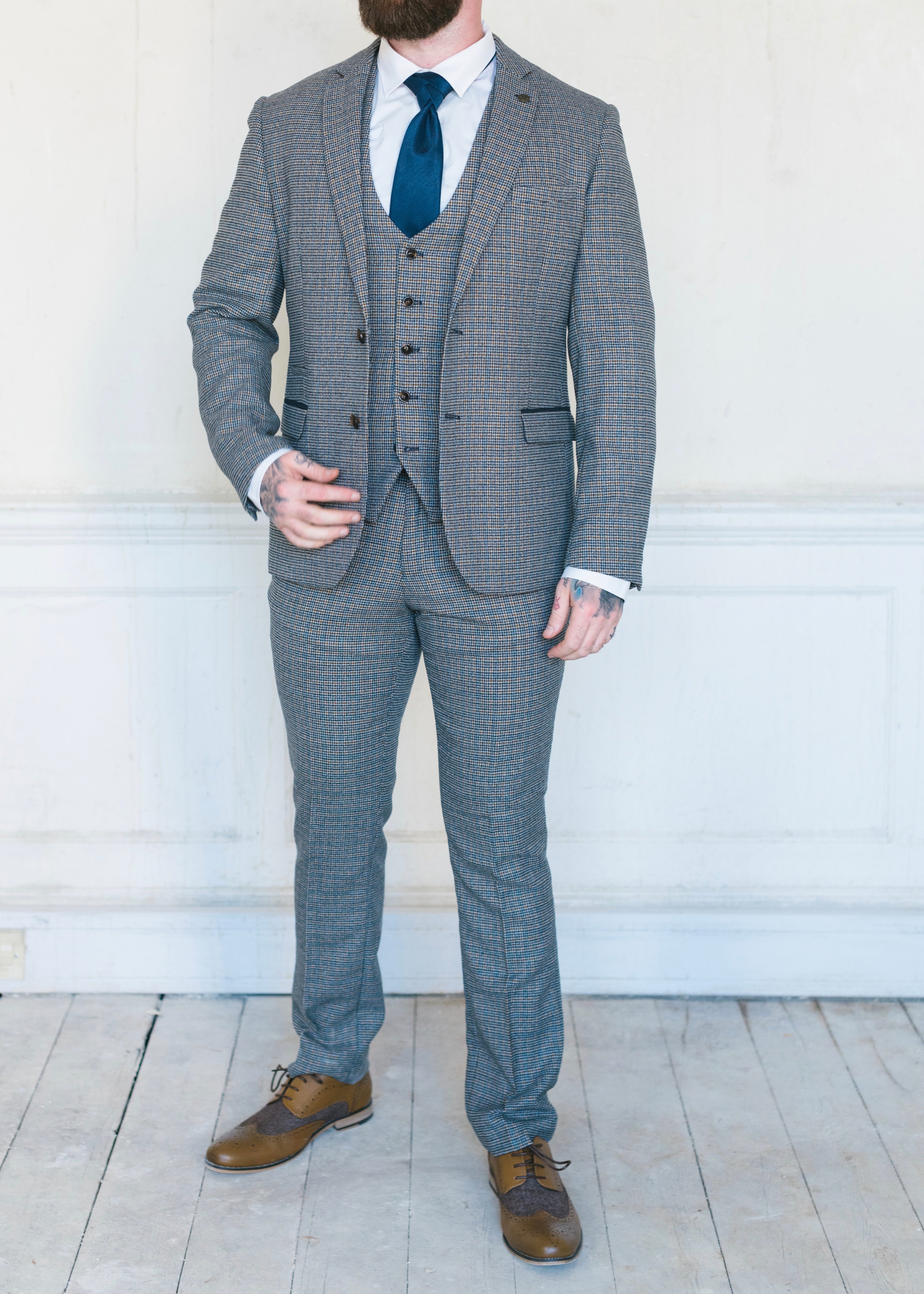 Marc Darcy Hardwick Checked 3-Piece Suit