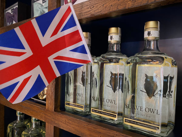 SUAVE OWL gin with Union Flag