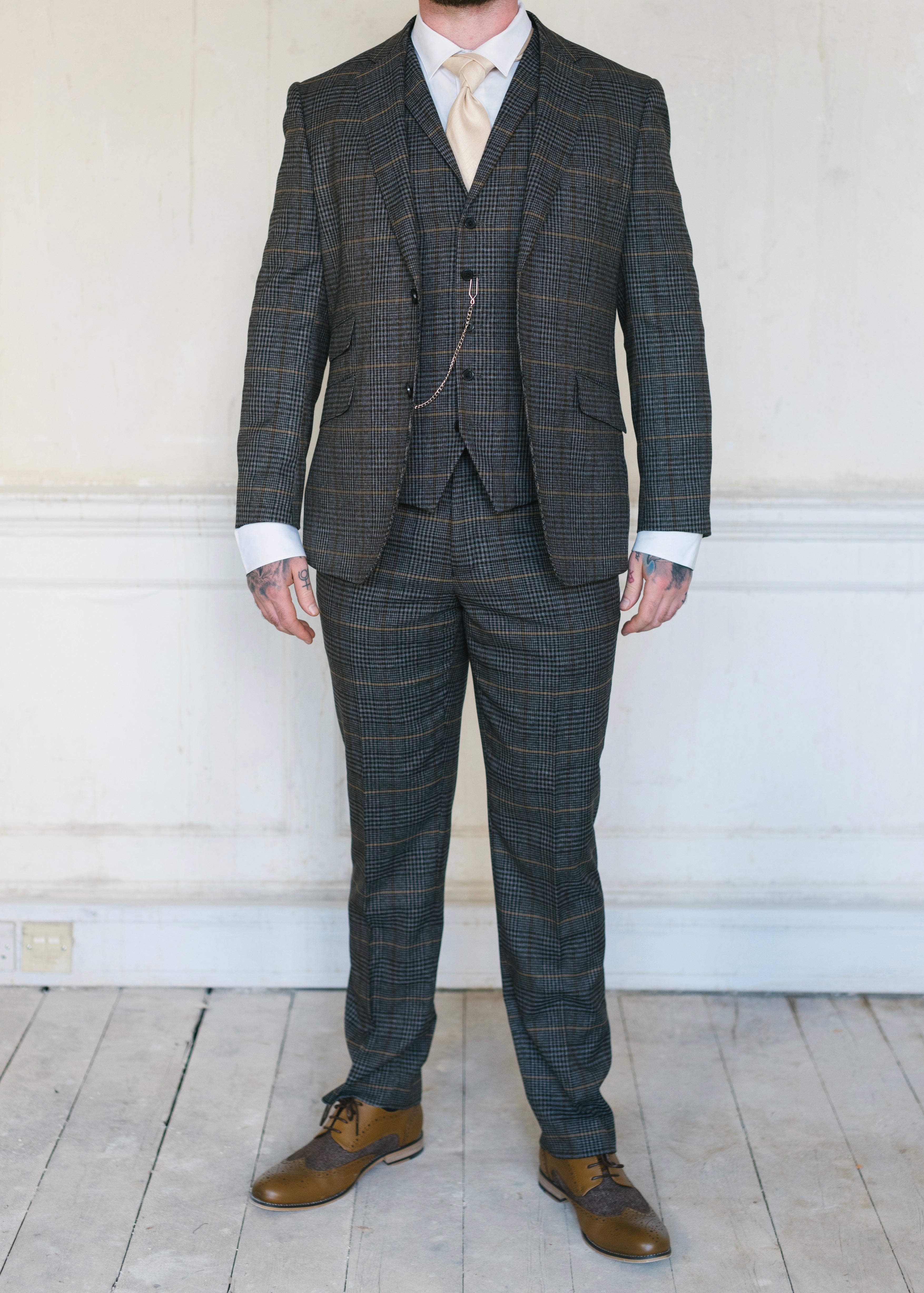 Skopes Leahy Brown Checked 3-Piece Suit