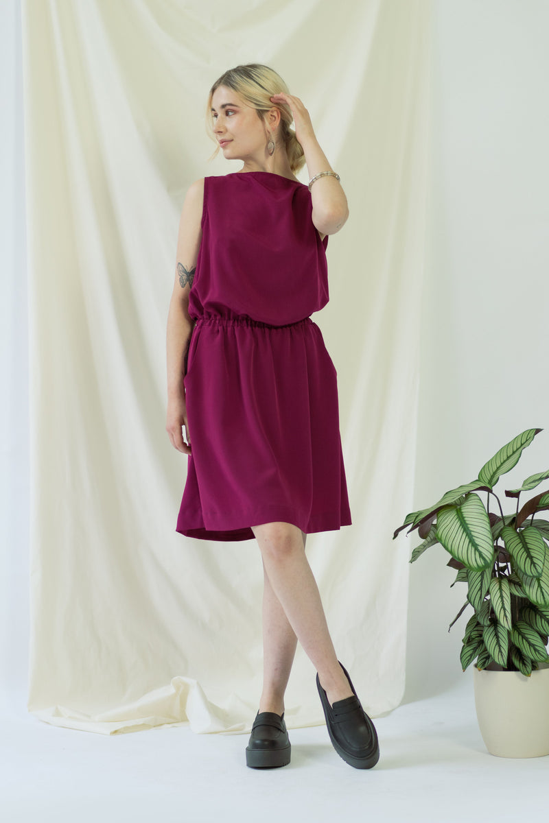 Bella | Sleeveless drapey dress in sangria
