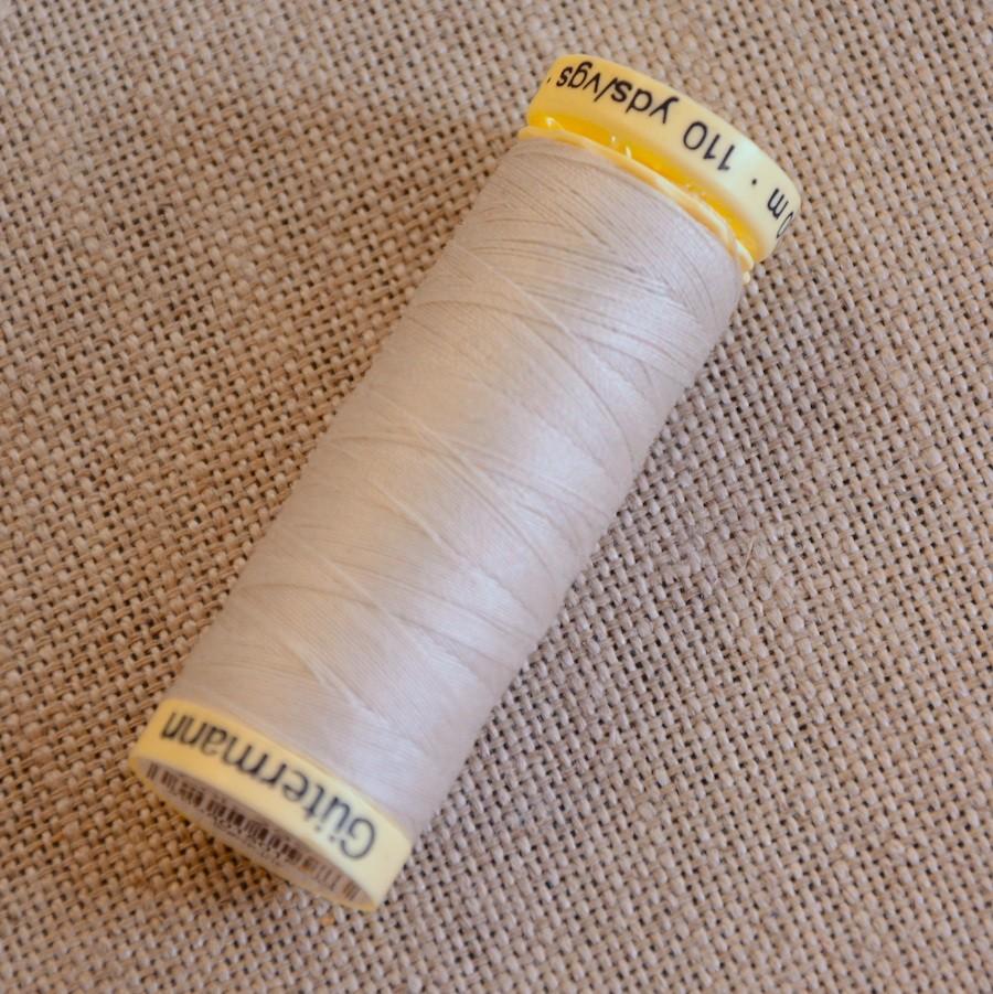 Gutermann Sew-all Thread 200m - Light Yellow Ochre (417)