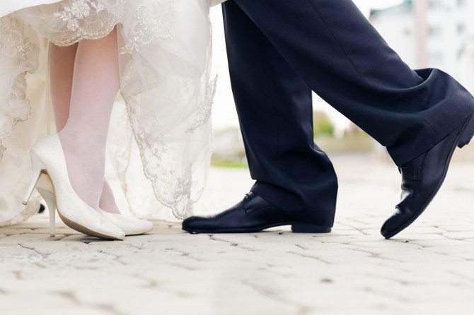 Maggie & Tony's chic winter wedding took place in New York City. Would you like to be featured on #PPRealBride?