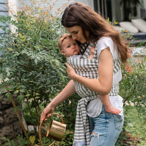 babywearing mom