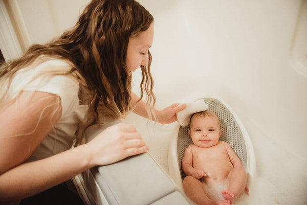 baby bath time 