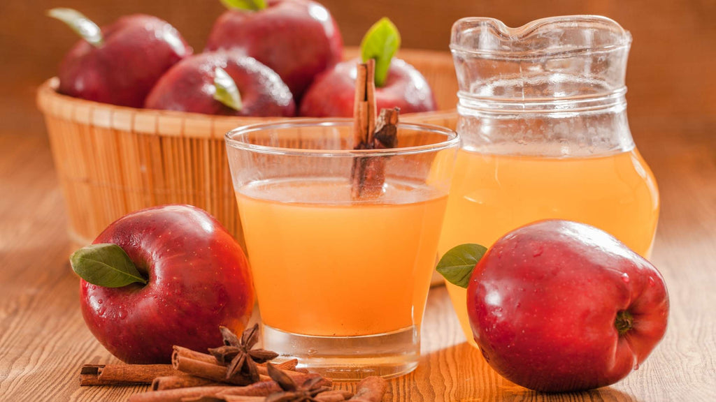 Apple cider vinegar shots for weight loss and apples.