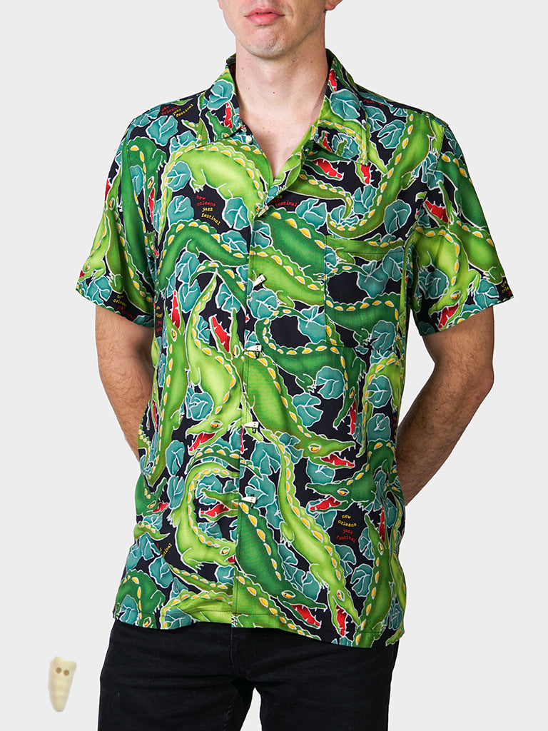 alligator on a shirt