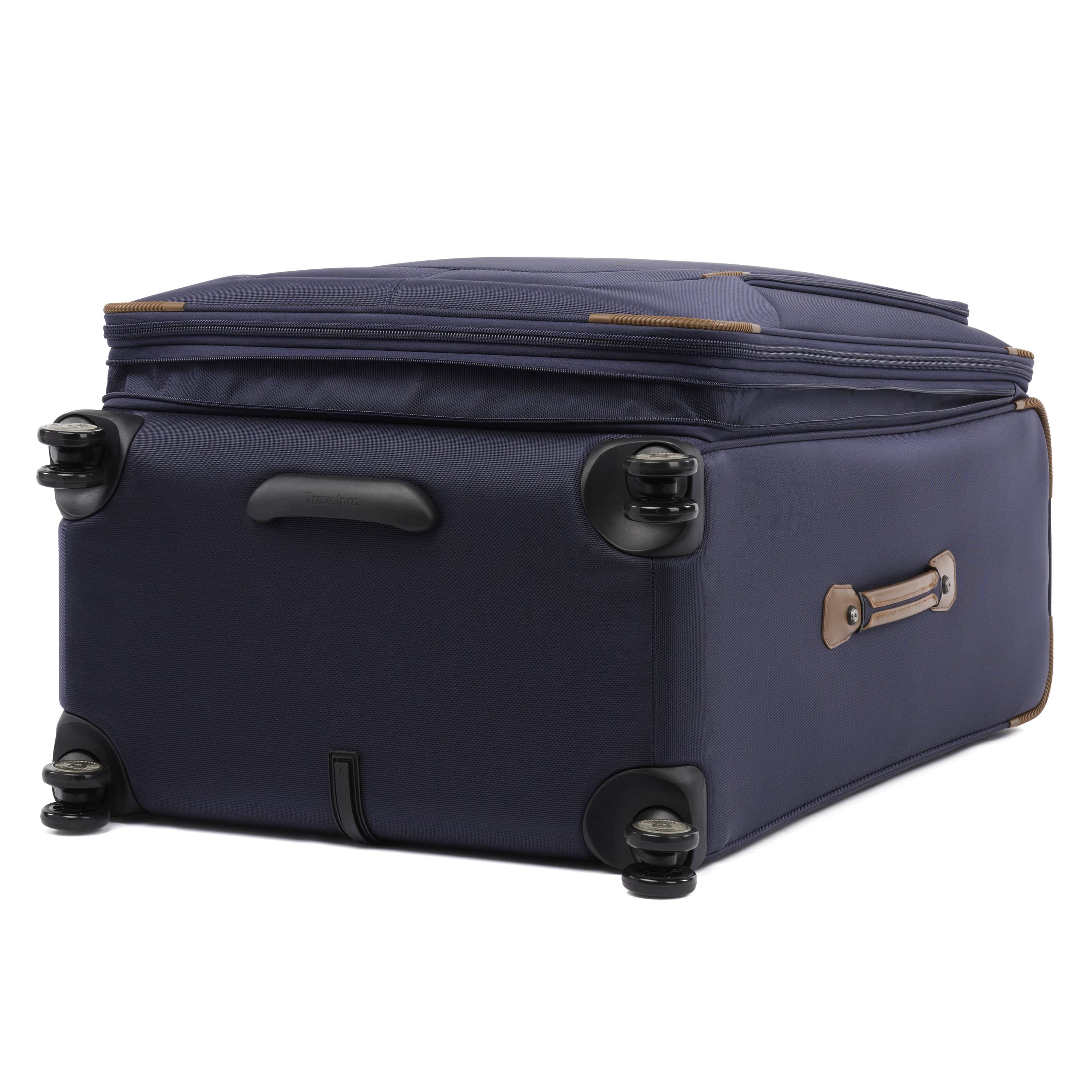 travelpro crew 11 29 expandable spinner suiter suitcase