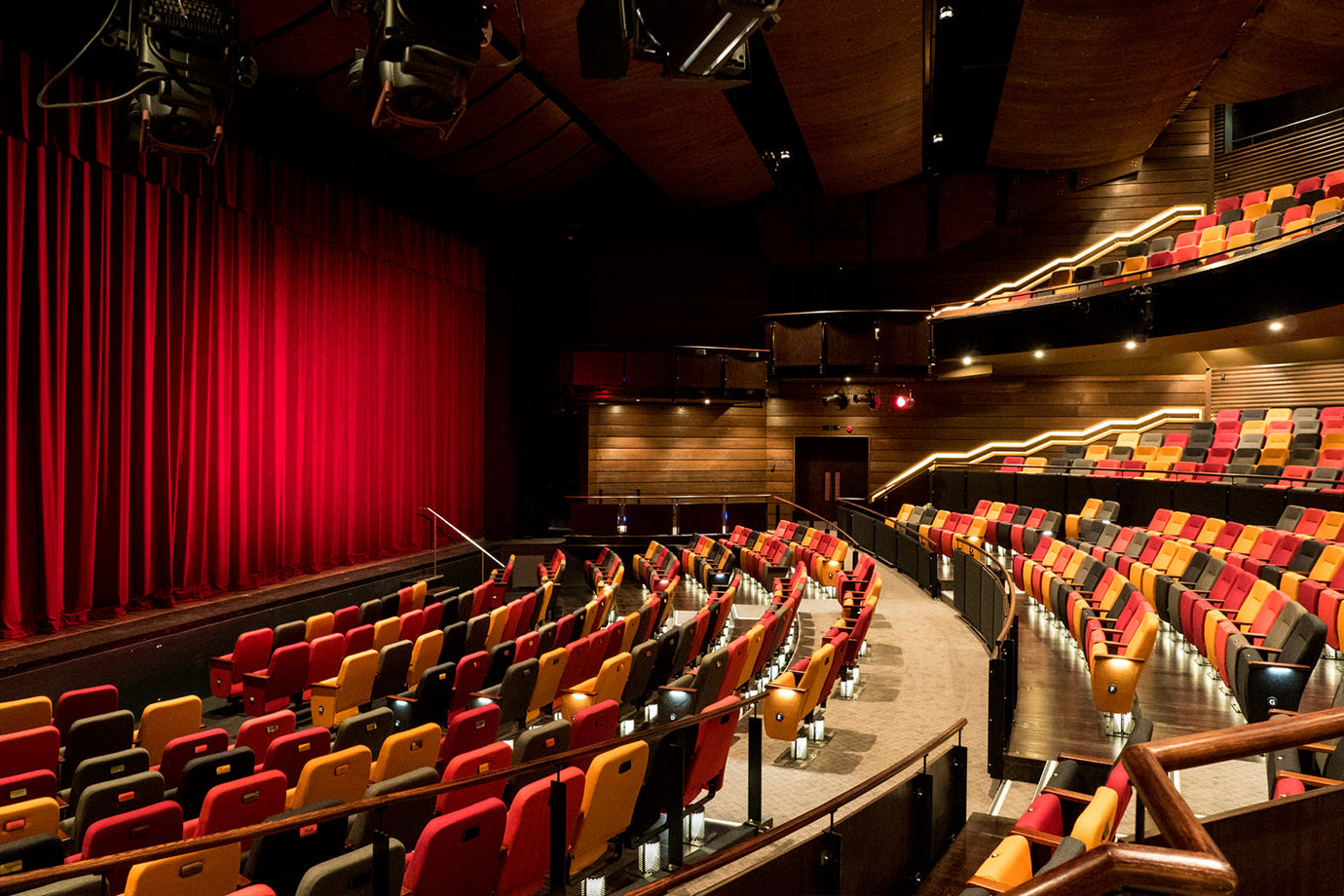 showtime-aotearoa-venue-ASBWaterfrontTheatre.jpg__PID:f00e1953-a405-454f-a72d-9e80379adb7a