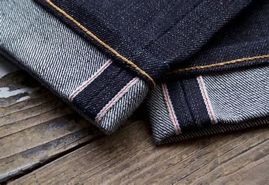 Le denim Selvedge : quel est ce tissu de jean? - lisière colorée apparente - LeBeauJean.fr